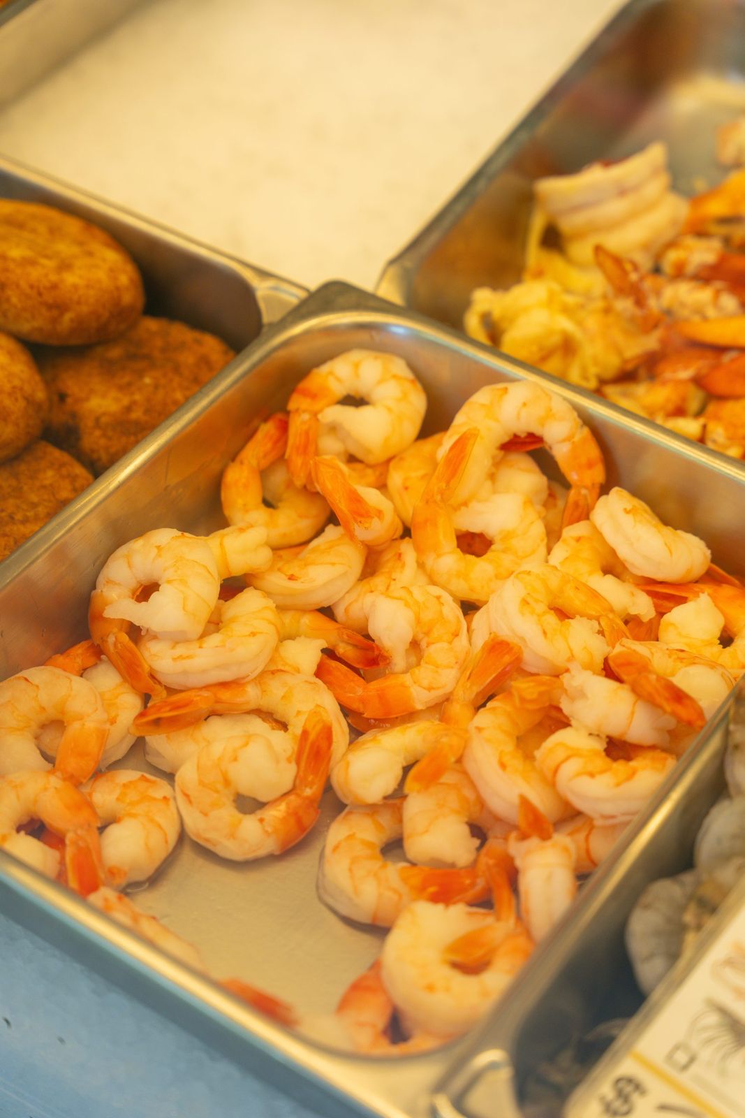 Fresh shrimp on ice